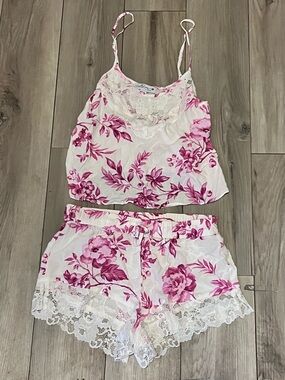 In Bloom by Jonquil Pajama Set Pink Floral Lacy Sleeveless Top Shorts Womens XS